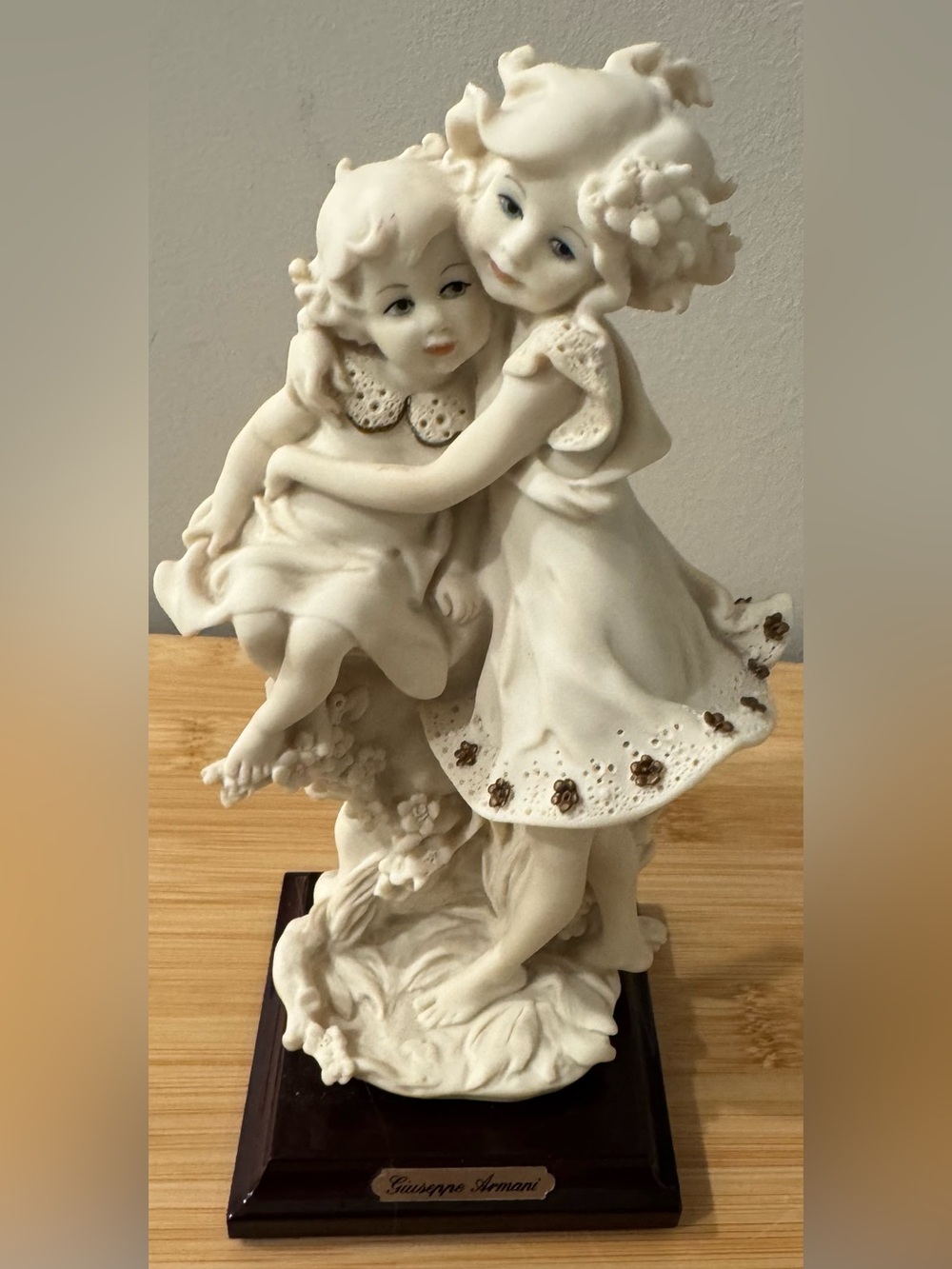 Giuseppe Armani 1986 "Don't Worry" Sisters Figurine 1144-F